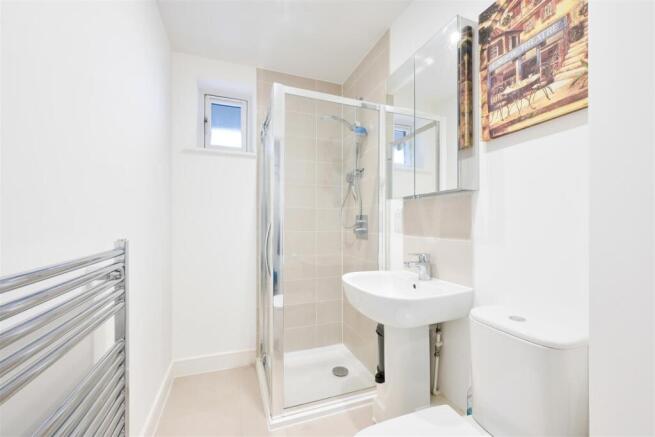 NAILSWORTH CRESCENT (1).jpg