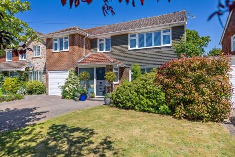 Worcester Road, Chichester, PO19