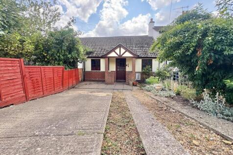 Bishops Road, Farnham, Surrey, GU9