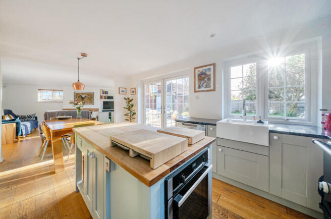 1375474-13-691af9...