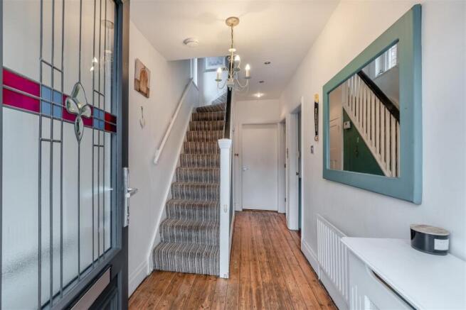 8649904-interior23.jpg