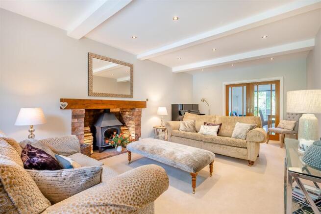 8564879-interior06.jpg