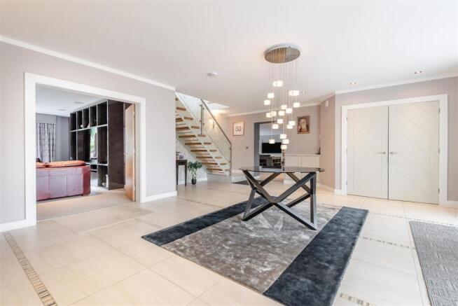 8646188-interior01.jpg