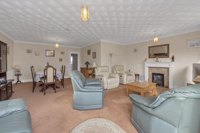 Sitting/Dining Room