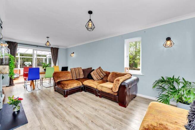 Sitting/Dining Room