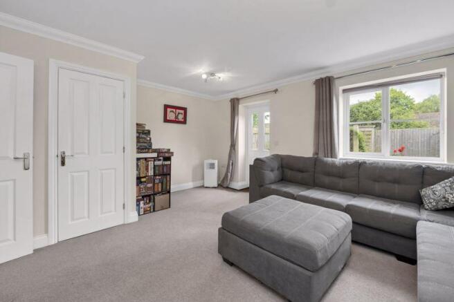 Sitting/Dining Room