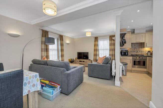 Sitting/Dining Room
