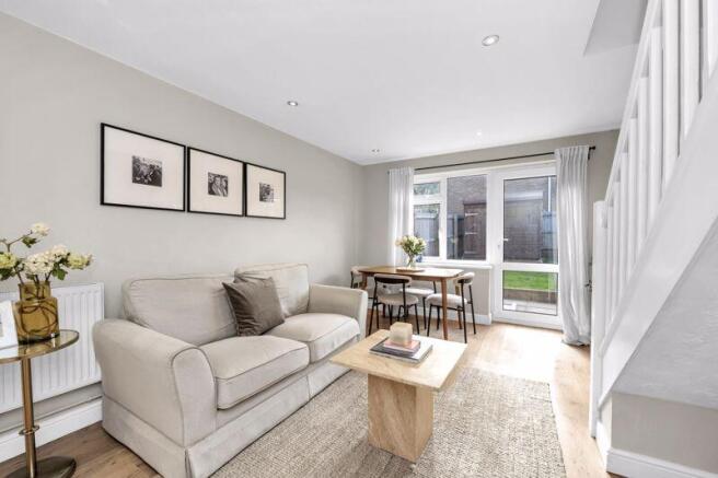 Sitting/Dining Room