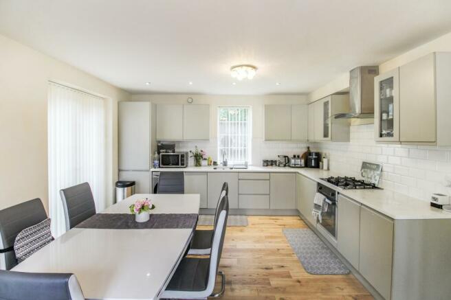 Kitchen/Dining Room