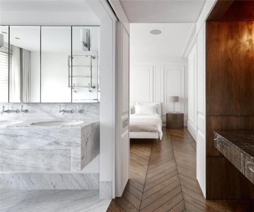 En Suite Bathroom