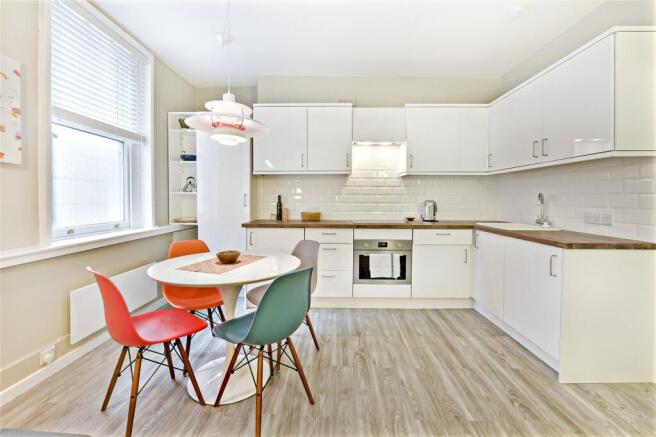 Kitchen/ Dining