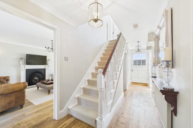 CAM01689G0-PR0455...