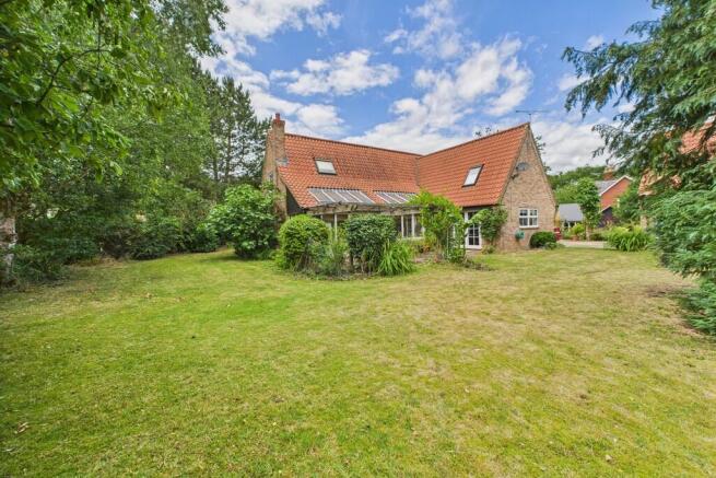 CAM01689G0-PR0477...