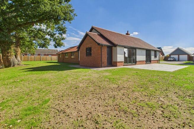 CAM01689G0-PR0494...