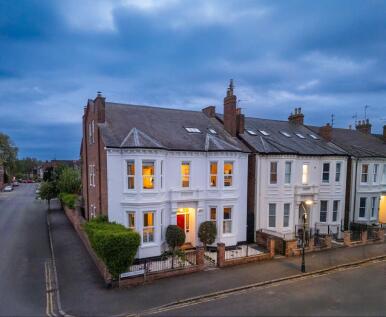 Russell Terrace, Leamington Spa, CV31