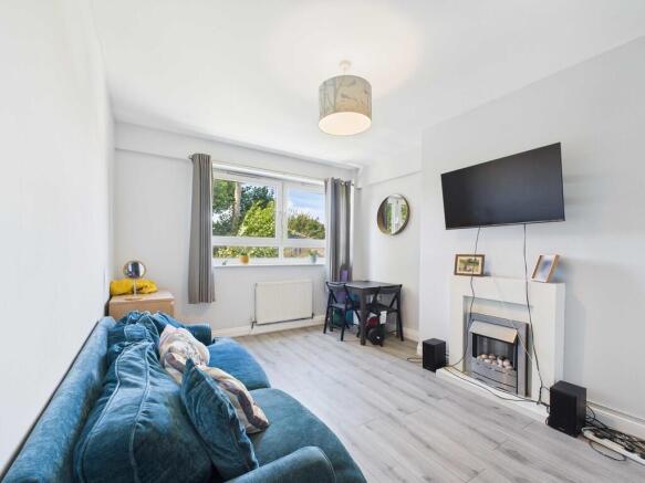 CAM03741G0-PR0111...