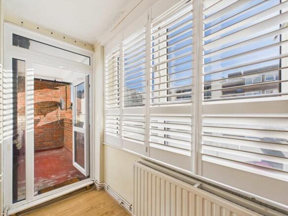 CAM03741G0-PR0132...