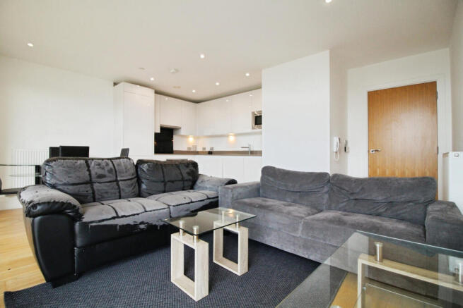 Lounge-Kitchen 1
