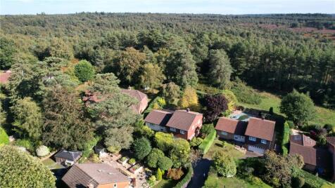 Rowanside Close, Headley Down, Hampshire, GU35