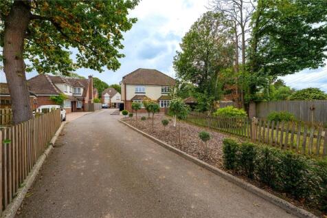 Nine Oaks Court, Kingswood, Maidstone, ME17