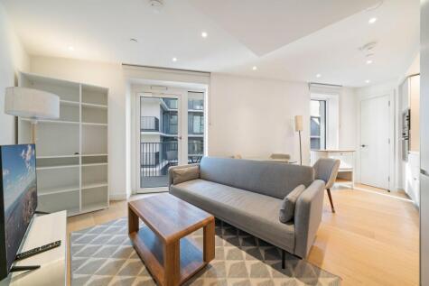 Lincoln Apartments, Fountain Park Way, London W12