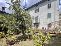 Photo of Borgo a Mozzano, Lucca, Tuscany