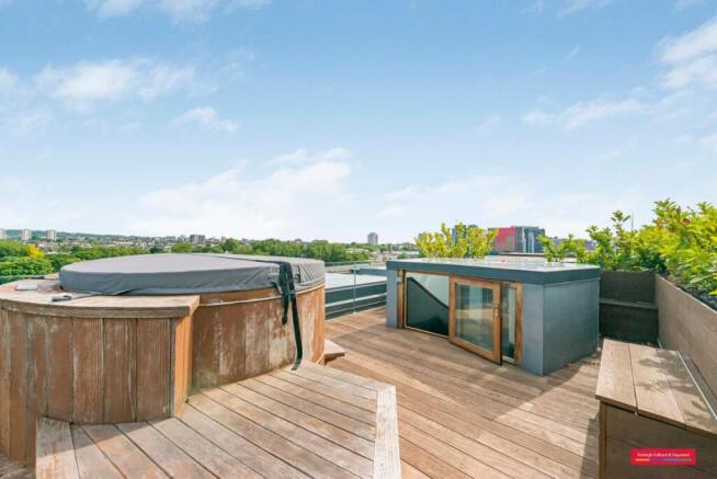Roof Terrace - hot t
