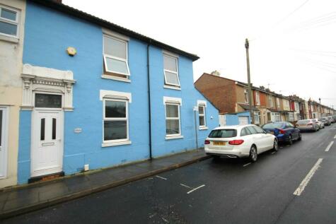 Portsmouth - 2 bedroom terraced house