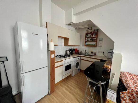 kitchen area.jpg