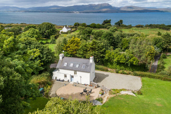 1 Bedroom Cottage For Sale In Waterfall Lodge Gearhies Bantry