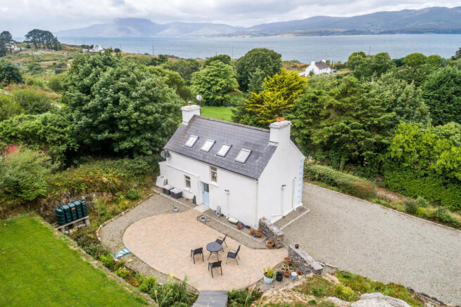 1 Bedroom Cottage For Sale In Waterfall Lodge Gearhies Bantry