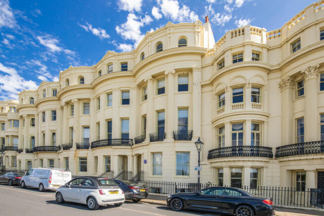 5, 2 Brunswick Pl...