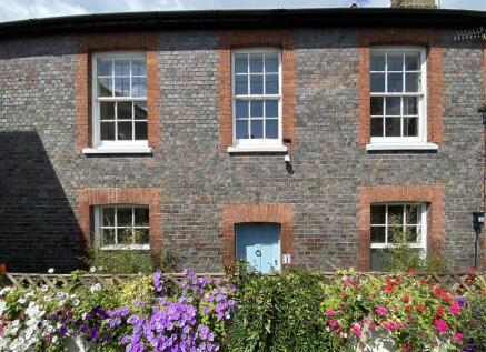 Trafalgar Terrace, Brighton, BN1 4EG