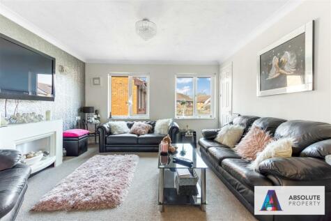 Rosedale Way, Cheshunt, - RETIREMENT FLAT