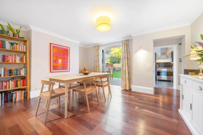 Dining room.jpg