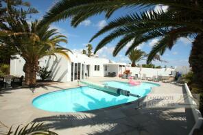 Photo of Canary Islands, Lanzarote, Playa Blanca