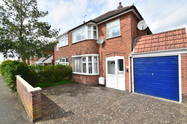 Cardinals Walk, Humberstone, Leicester, LE5 1LL