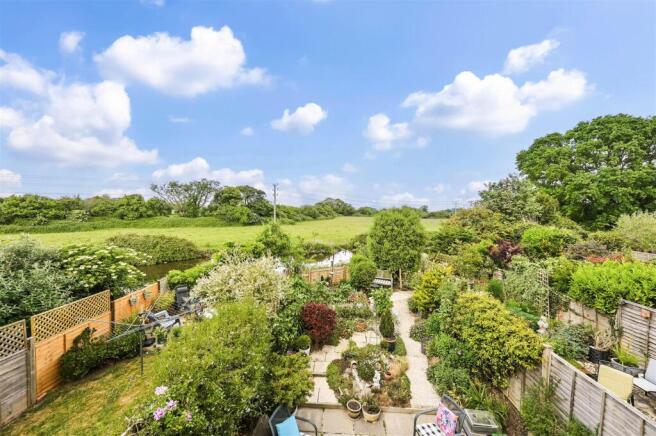 Garden & View