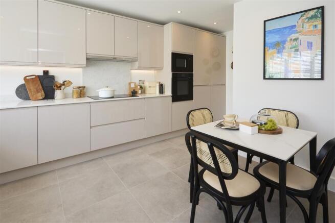 Kitchen / Dining