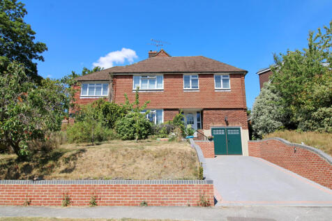 Old Rectory Gardens,  Farnborough, GU14
