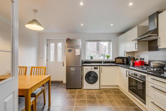 Lindsell Avenue 58-14.jpg