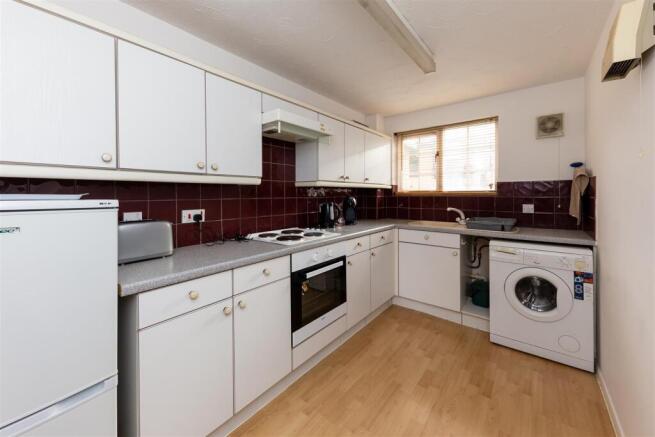 18 Horace Gay Gardens (1 of 6).jpg