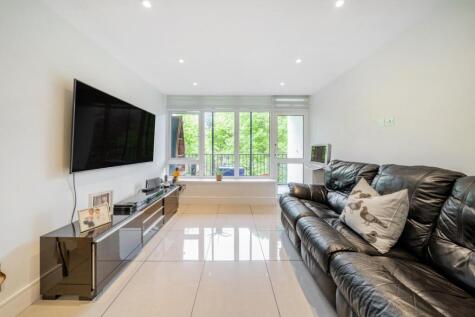 Heather Close, Clapham, London, SW8