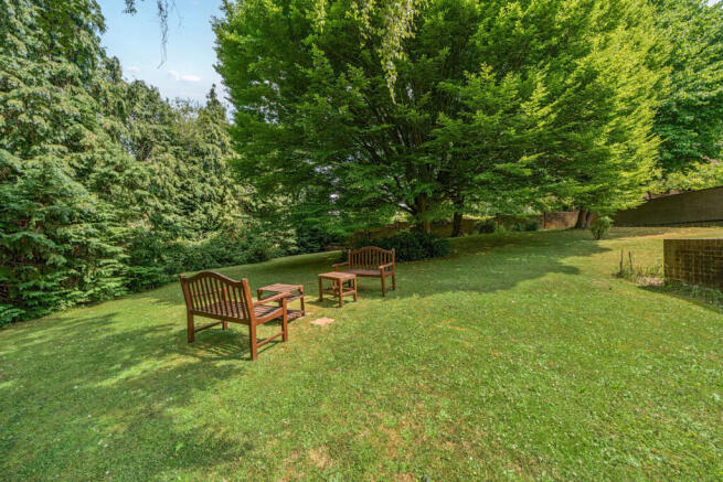 1313857-2-6855499...