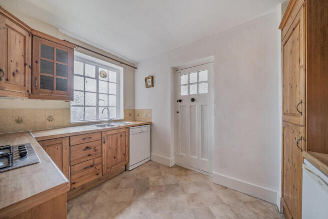 1354205-12-68c2b2...