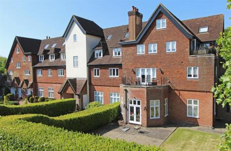 Eyhurst Park, Kingswood