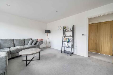 Three Mile Cross, Basingstoke Road,  Berkshire, RG7