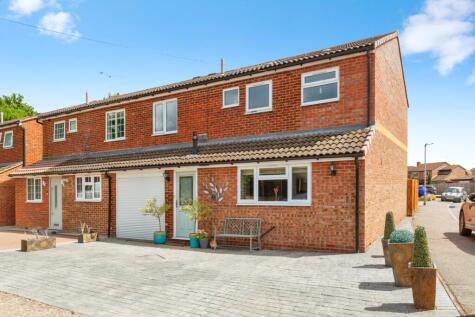 Eskdale Gardens, Maidenhead, Berkshire, SL6