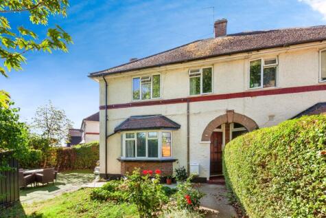 Shaftesbury Avenue, Feltham, Middlesex, TW14