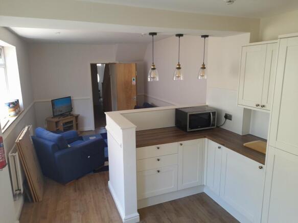 58 VIivian Rd Kitche